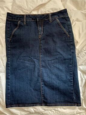 Denim pencil skirt